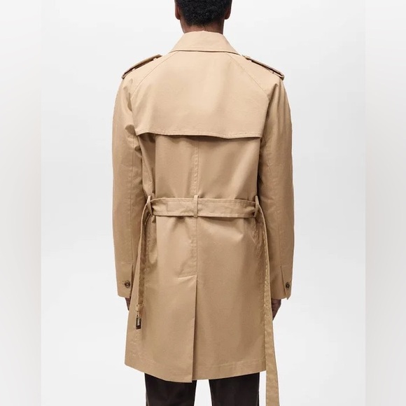 🧥 Mango Men's Classic Trench Coat - Timeless Elegance in Medium! - Picture 2 of 5